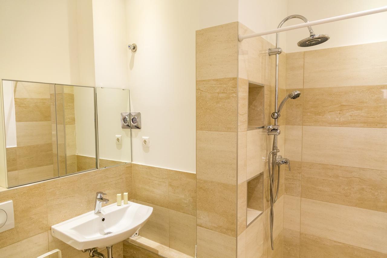 Balaton Delux Apartment Budapeşte Dış mekan fotoğraf