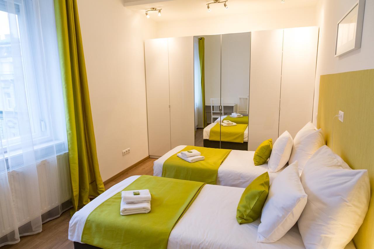 Balaton Delux Apartment Budapeşte Dış mekan fotoğraf