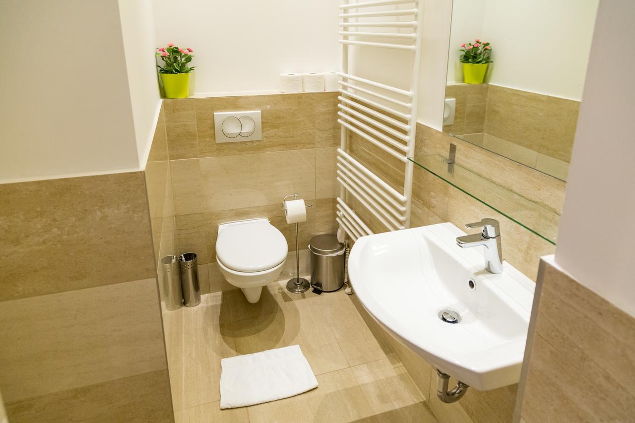 Balaton Delux Apartment Budapeşte Dış mekan fotoğraf
