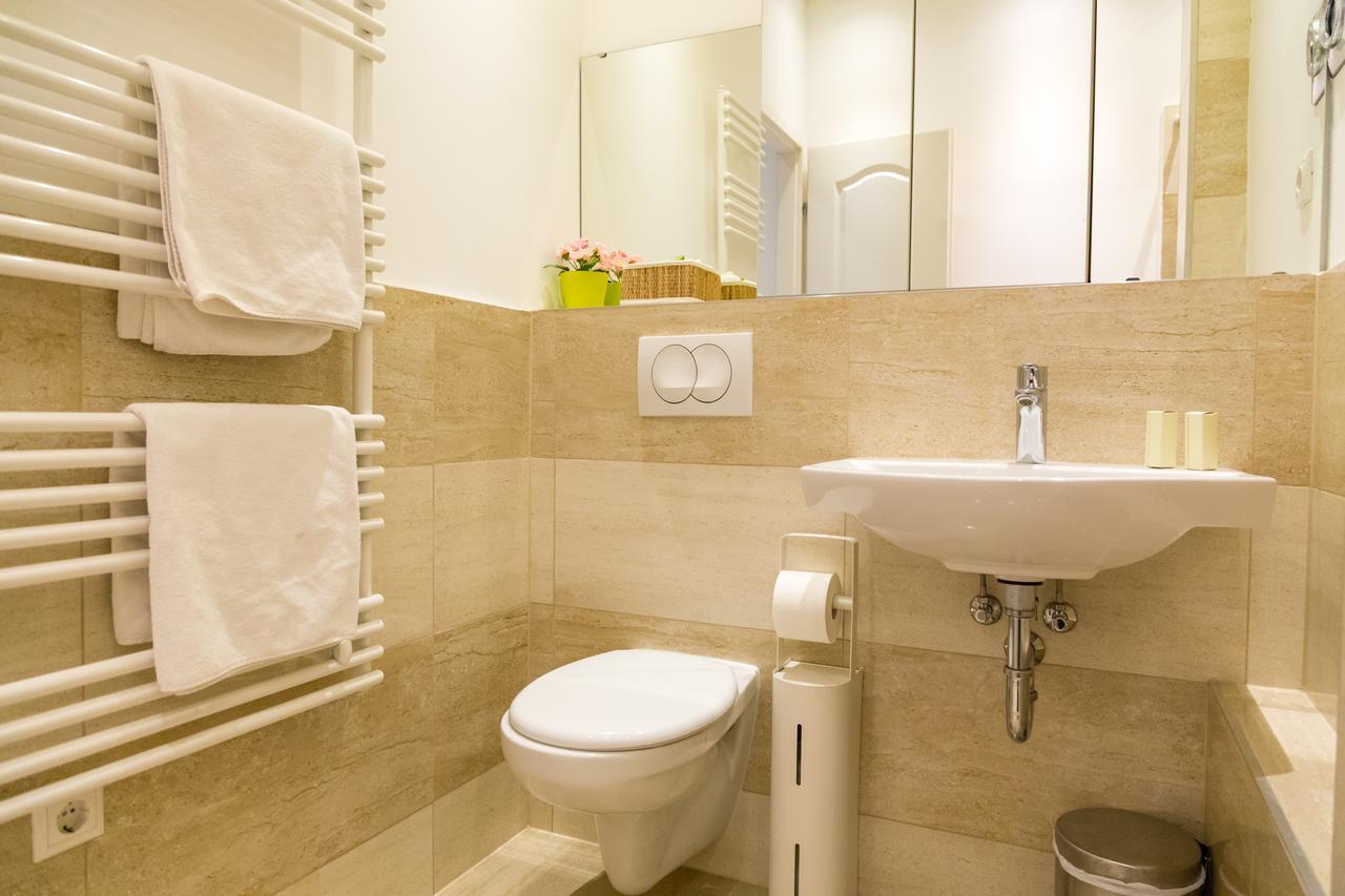 Balaton Delux Apartment Budapeşte Dış mekan fotoğraf